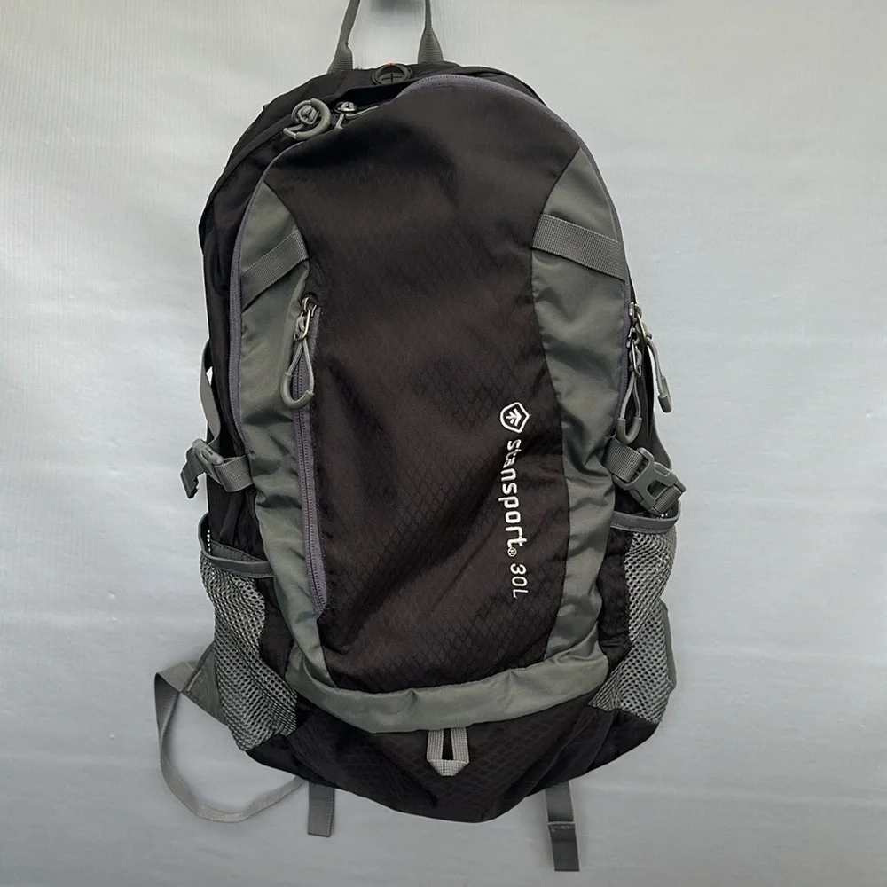 StanSport Unisex Adult Hiking Daypack - 30 Liter Olive Multiple In & out pockets
